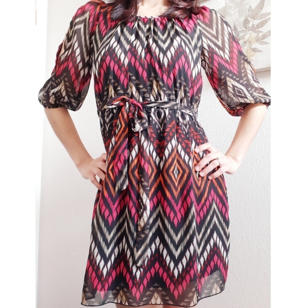 Open sleeve dress